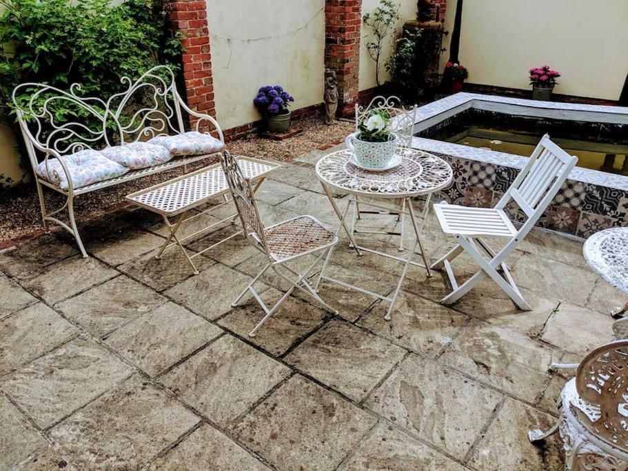 Stunning Barn Conversion Ideal For Large Families Bildeston エクステリア 写真
