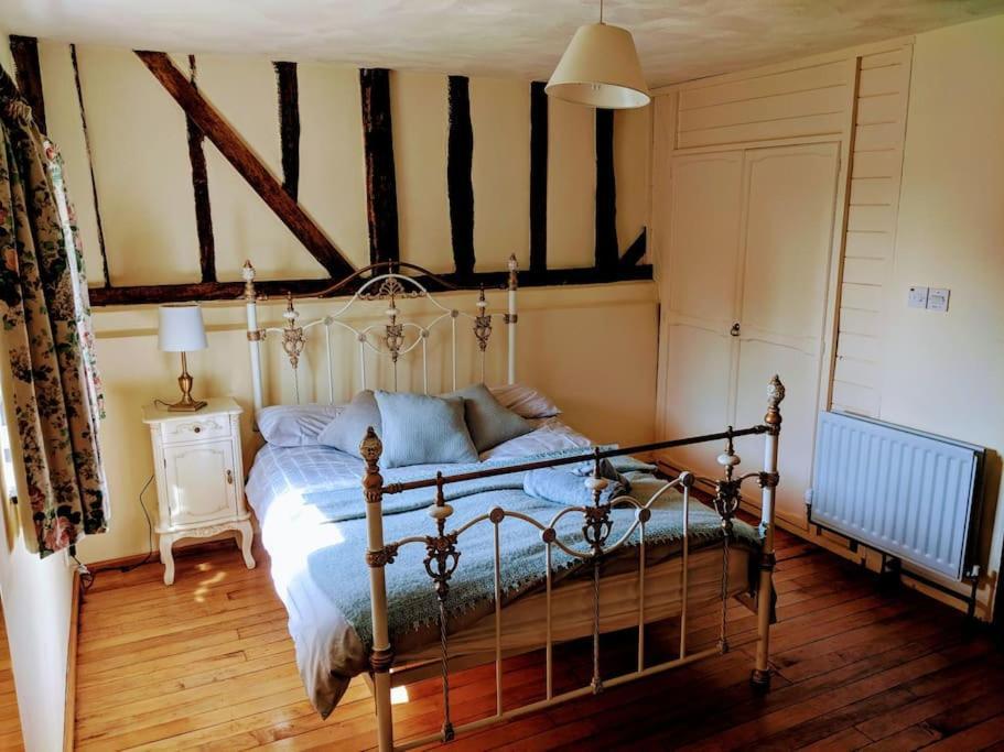 Stunning Barn Conversion Ideal For Large Families Bildeston エクステリア 写真